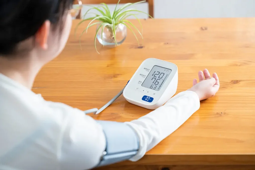 エアリアルヨガの効果「心血管系の健康を増進する」